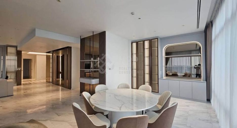 Apartamento en alquiler de 4 habitaciones en Bang Kho Laem, Bangkok