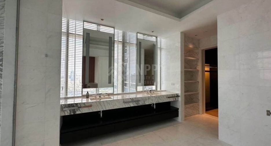 Apartamento en alquiler de 4 habitaciones en Bang Kho Laem, Bangkok