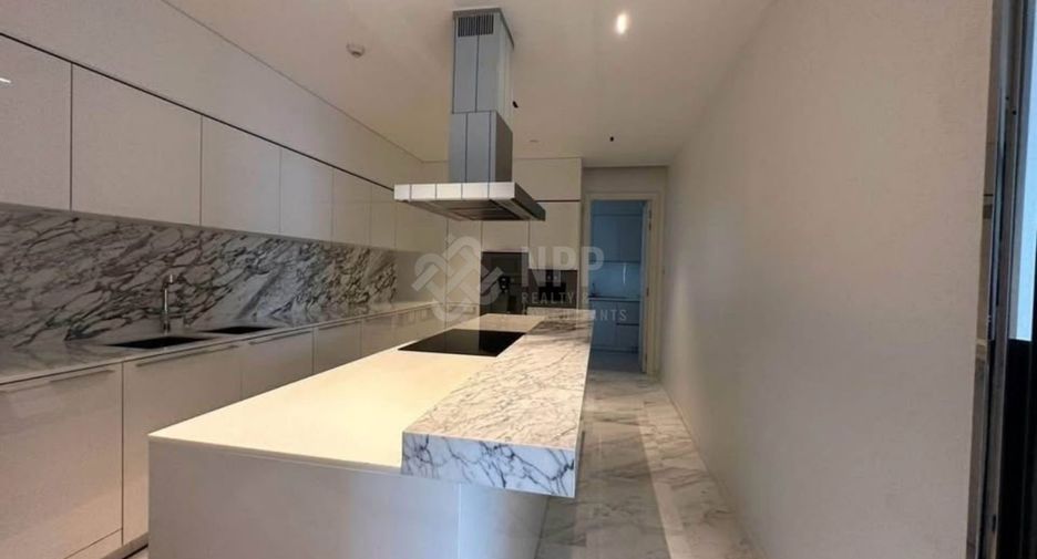Apartamento en alquiler de 4 habitaciones en Bang Kho Laem, Bangkok