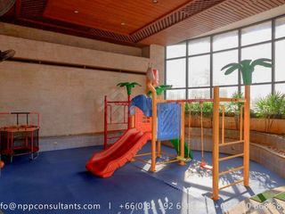 Condo en venta de 5 habitaciones en Khlong Toei, Bangkok