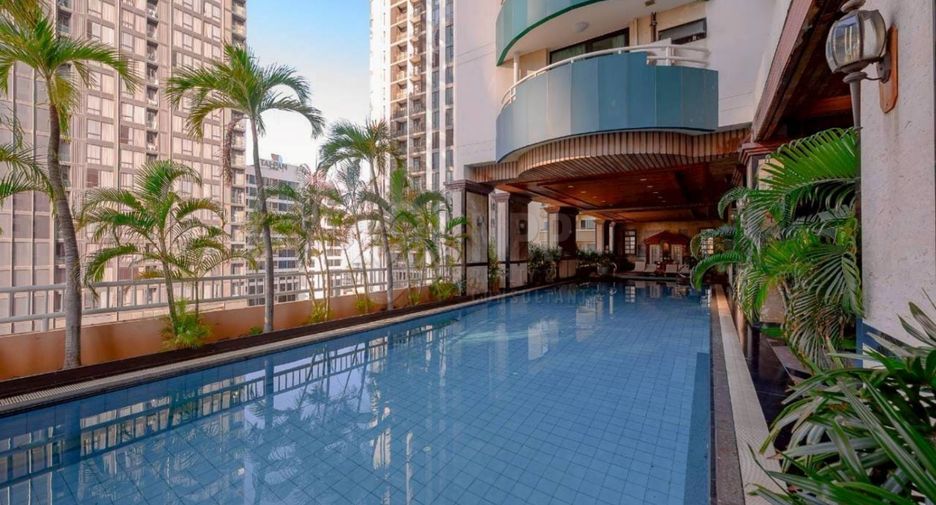 For sale 5 bedrooms condo in Khlong Toei, Bangkok