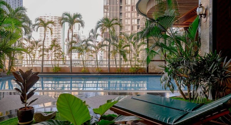 For sale 5 bedrooms condo in Khlong Toei, Bangkok