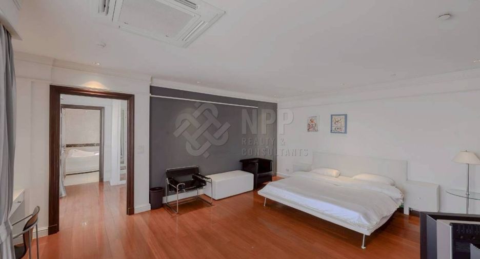 For sale 5 bedrooms condo in Khlong Toei, Bangkok