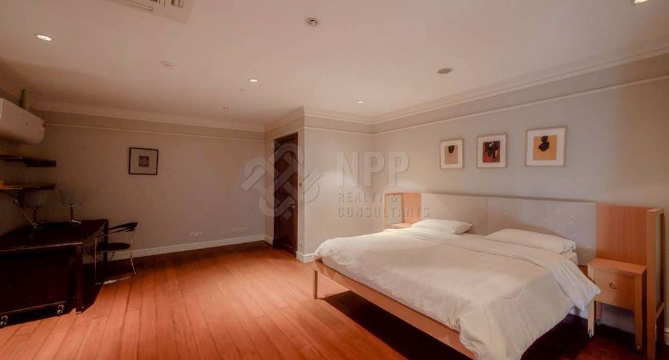 For sale 5 bedrooms condo in Khlong Toei, Bangkok