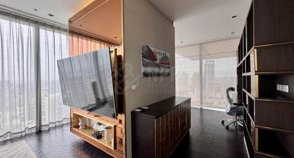 For rent and for sale 4 bedrooms condo in Sathon, Bangkok
