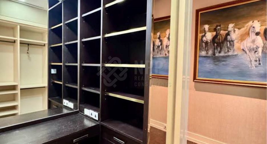 For rent and for sale 4 bedrooms condo in Sathon, Bangkok