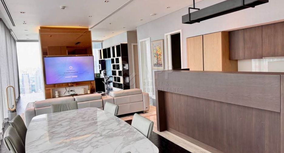 For rent and for sale 4 bedrooms condo in Sathon, Bangkok
