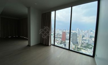 Wohnung zur Miete und zum Kauf mit 3 Zimmer in Khlong Toei, Bangkok