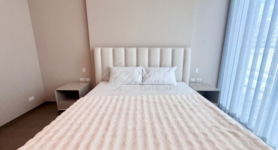 For rent 1 bed condo in Pathum Wan, Bangkok