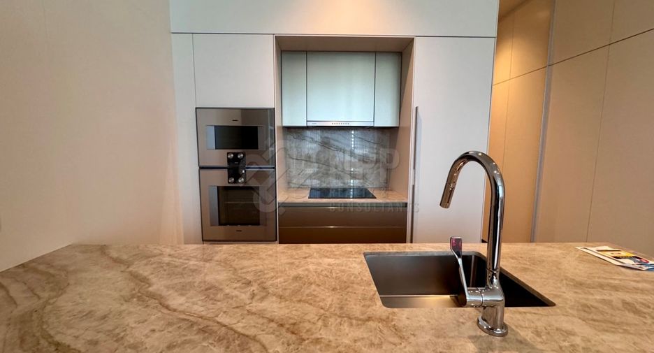For rent 1 bed condo in Pathum Wan, Bangkok