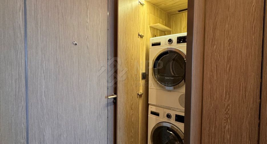 For rent 1 bed condo in Pathum Wan, Bangkok