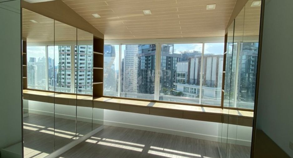 For rent and for sale 6 bedrooms condo in Watthana, Bangkok