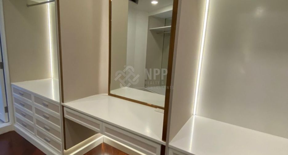 For rent and for sale 6 bedrooms condo in Watthana, Bangkok