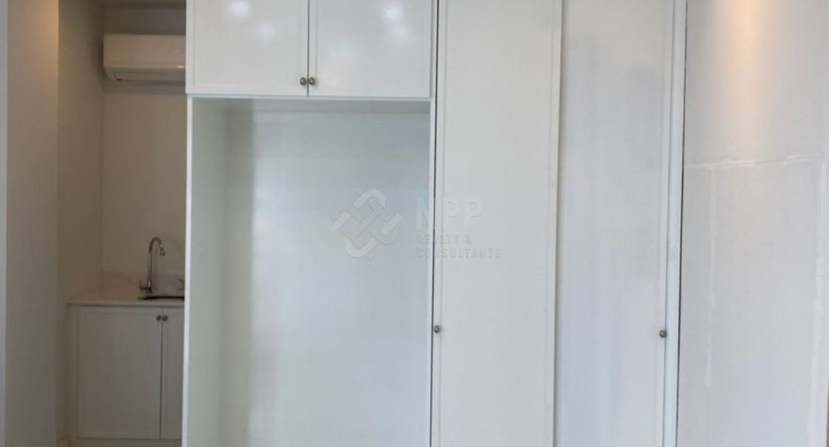 For rent and for sale 6 bedrooms condo in Watthana, Bangkok