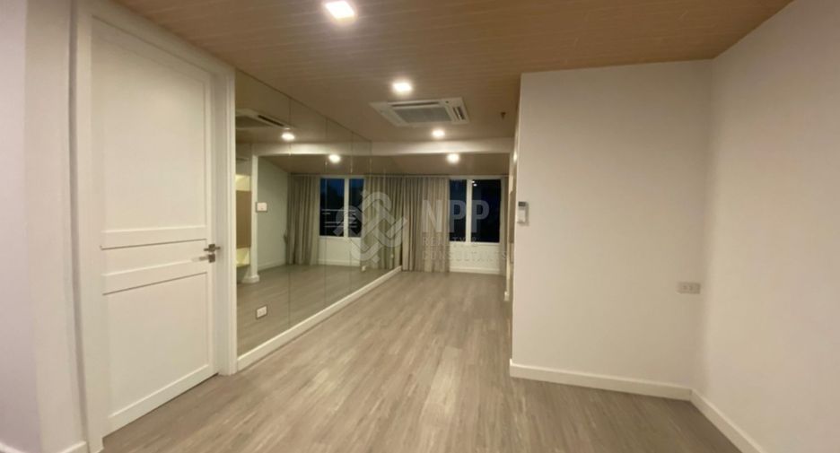 For rent and for sale 6 bedrooms condo in Watthana, Bangkok