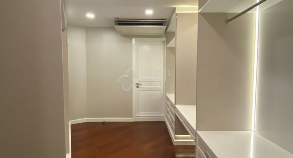 For rent and for sale 6 bedrooms condo in Watthana, Bangkok