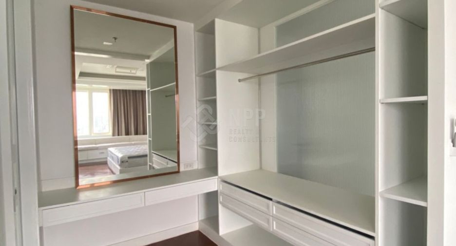 For rent and for sale 6 bedrooms condo in Watthana, Bangkok