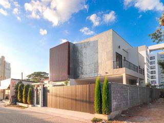 For rent and for sale 8 bedrooms villa in Bang Lamung, Chonburi