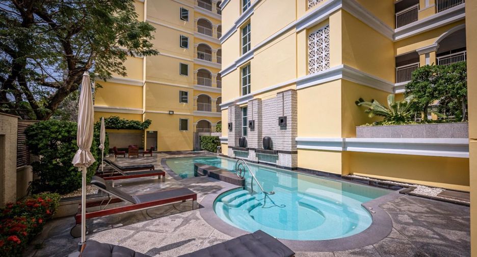 For rent and for sale 4 bedrooms condo in Khlong Toei, Bangkok