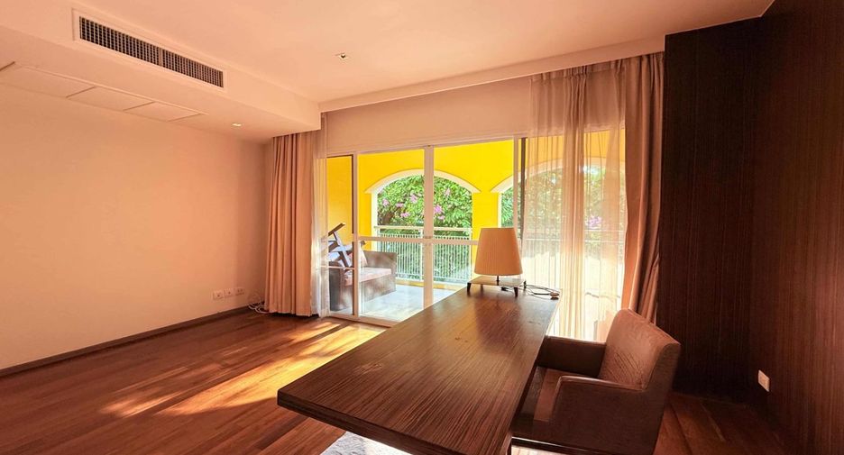 For rent and for sale 4 bedrooms condo in Khlong Toei, Bangkok