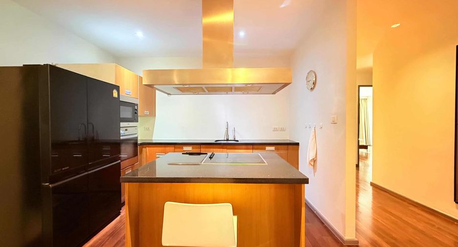 For rent and for sale 4 bedrooms condo in Khlong Toei, Bangkok