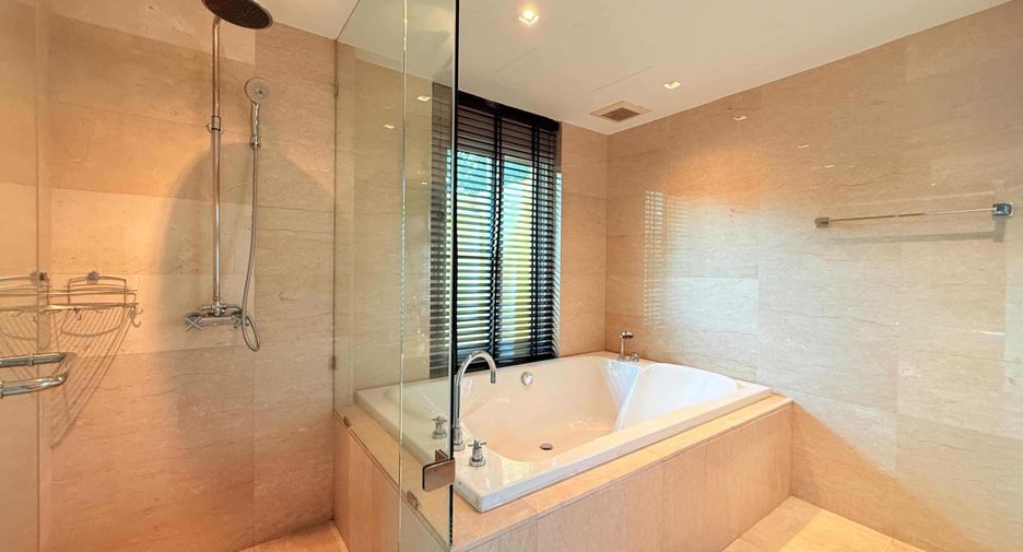 For rent and for sale 4 bedrooms condo in Khlong Toei, Bangkok