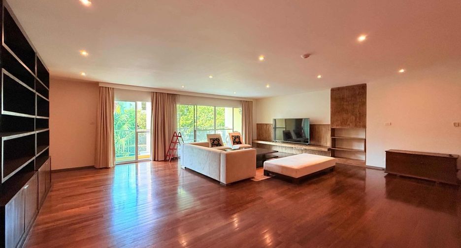 For rent and for sale 4 bedrooms condo in Khlong Toei, Bangkok