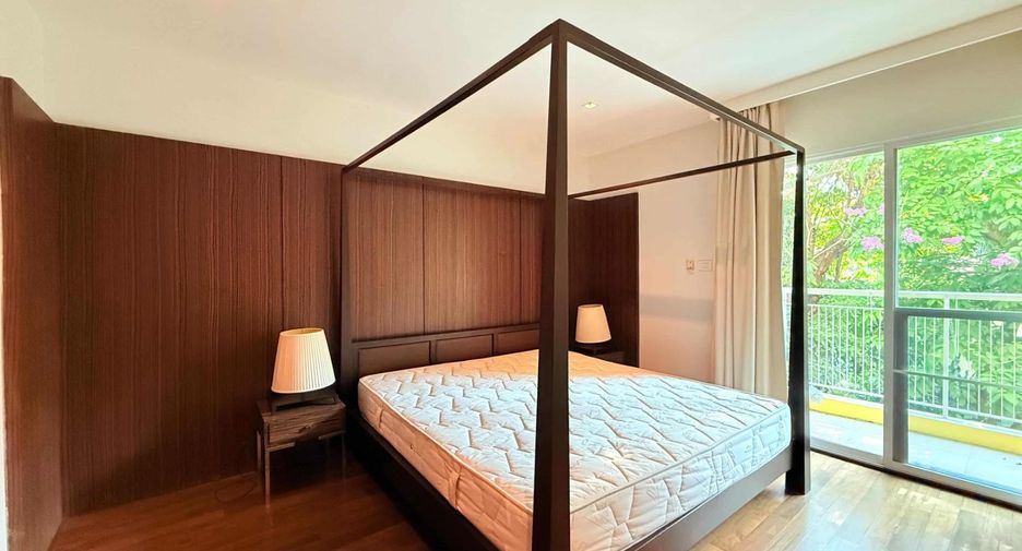 For rent and for sale 4 bedrooms condo in Khlong Toei, Bangkok
