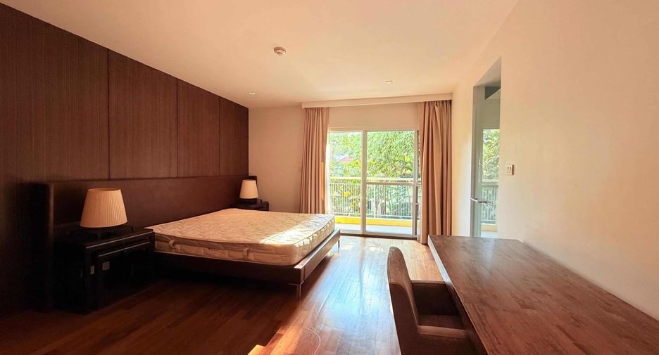 For rent and for sale 4 bedrooms condo in Khlong Toei, Bangkok