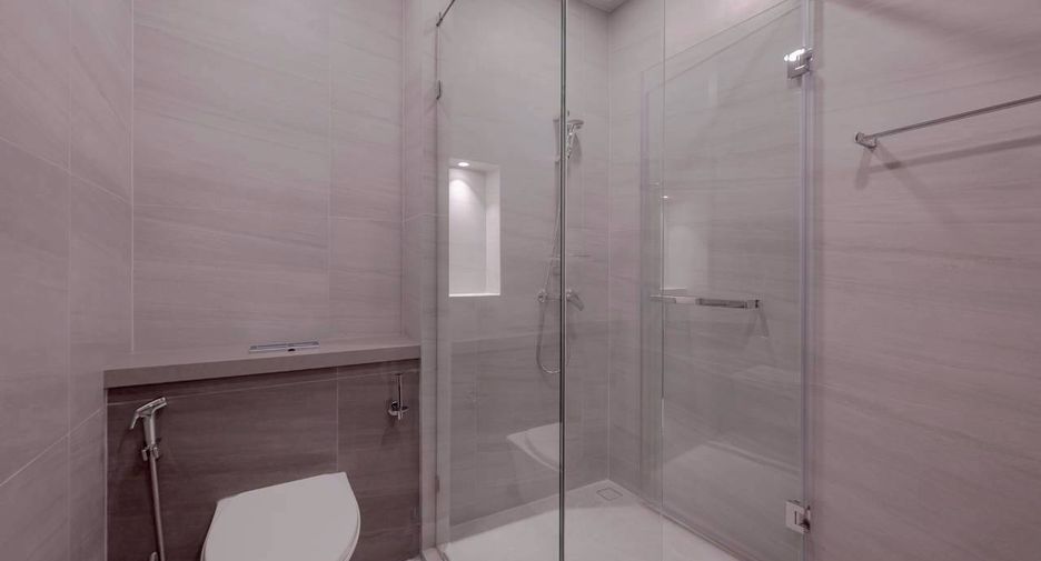 For rent 3 bedrooms condo in Bang Phli, Samut Prakan