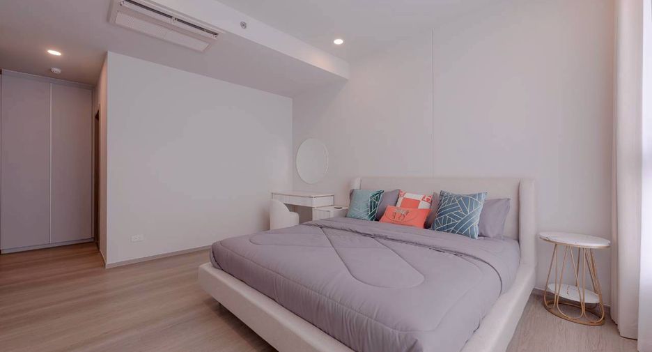 For rent 3 bedrooms condo in Bang Phli, Samut Prakan