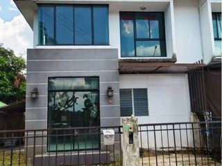 For sale 1 bed townhouse in Min Buri, Bangkok