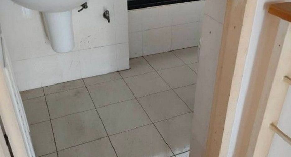 For sale 1 bed townhouse in Min Buri, Bangkok