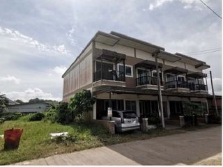 For sale 2 bedrooms townhouse in Phrom Khiri, Nakhon Si Thammarat