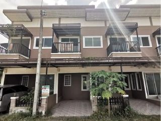 For sale 2 bedrooms townhouse in Phrom Khiri, Nakhon Si Thammarat