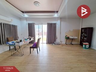 For sale 3 bedrooms house in Mueang Nakhon Sawan, Nakhon Sawan