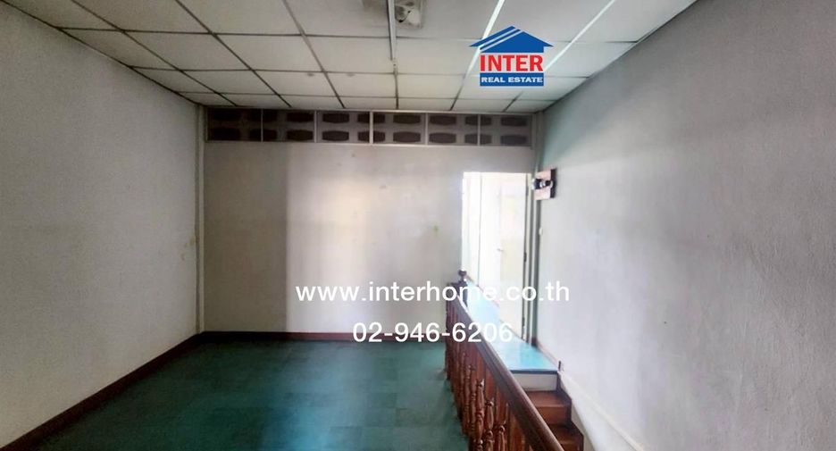 For sale 2 bedrooms townhouse in Bangkok Noi, Bangkok