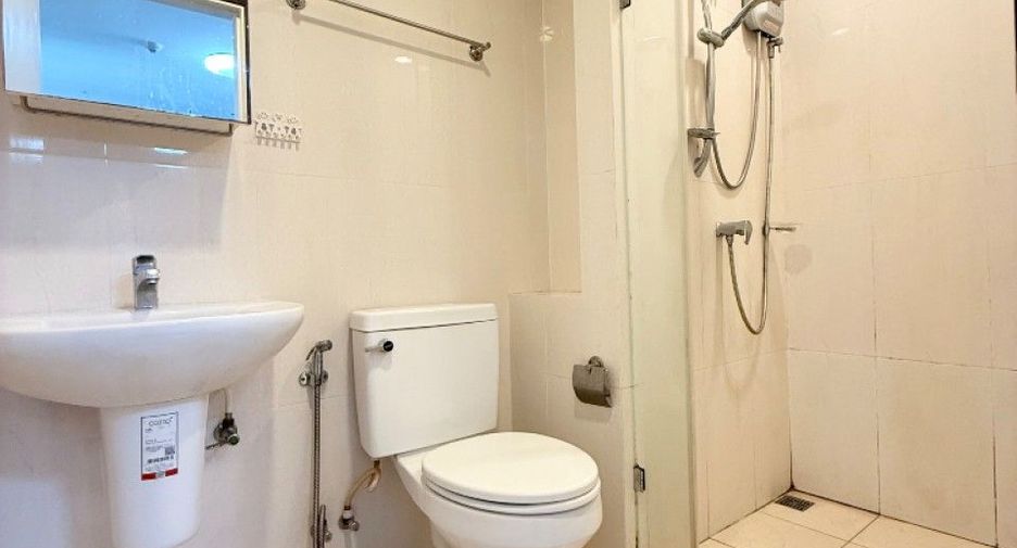 For sale 1 bed condo in Bang Na, Bangkok
