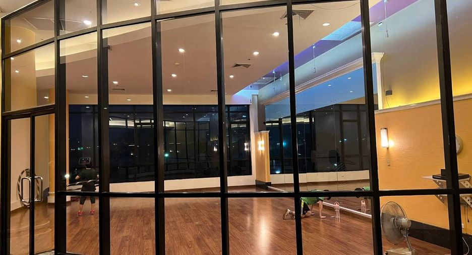 For sale 3 bedrooms condo in Bang Kho Laem, Bangkok
