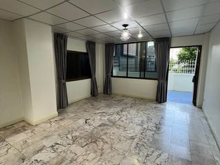 For rent 3 bedrooms house in Phaya Thai, Bangkok