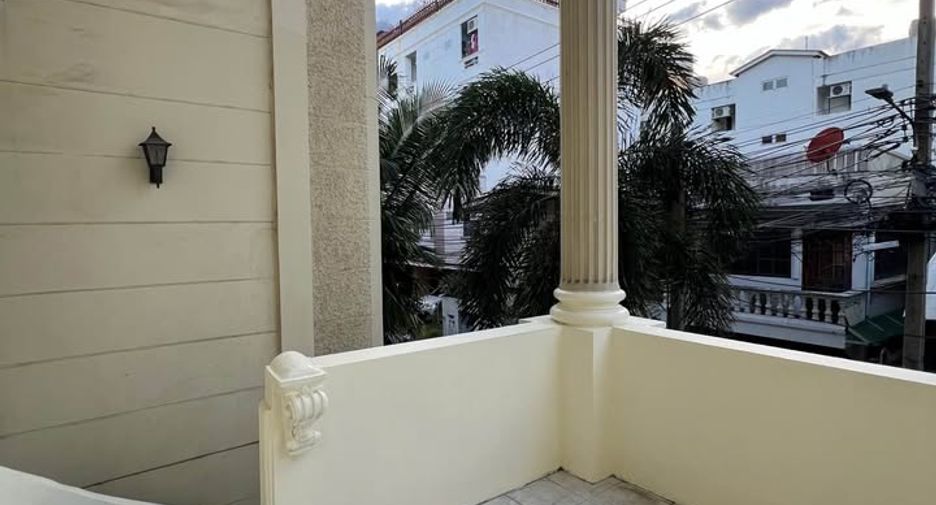 出租 3 卧室 独立屋 在 Phaya Thai, 曼谷