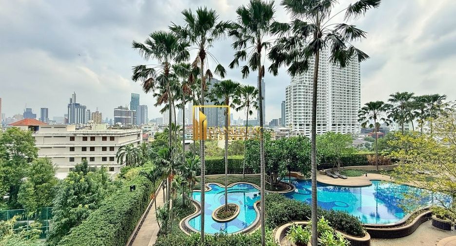 Condo en venta de 3 habitaciones en Bang Kho Laem, Bangkok