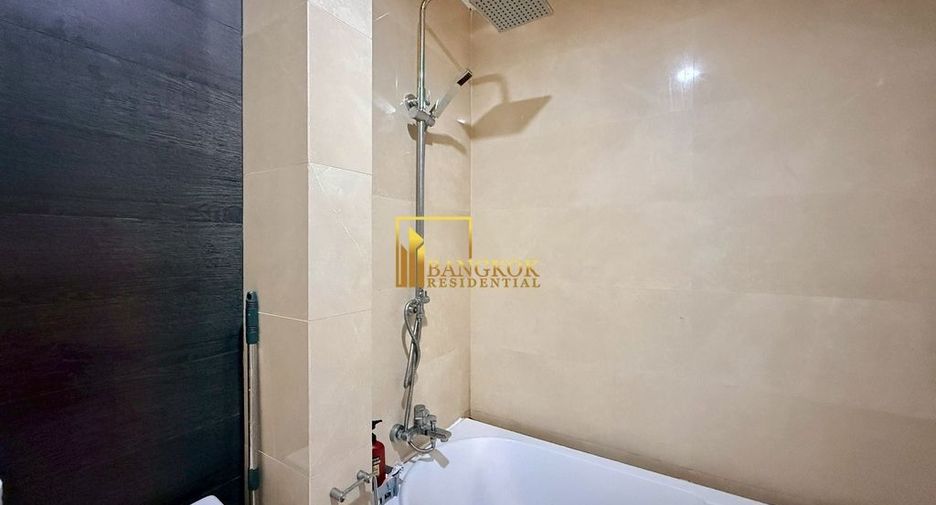 Condo en venta de 3 habitaciones en Bang Kho Laem, Bangkok