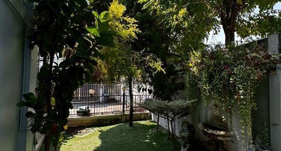 For sale 4 bedrooms townhouse in Bueng Kum, Bangkok