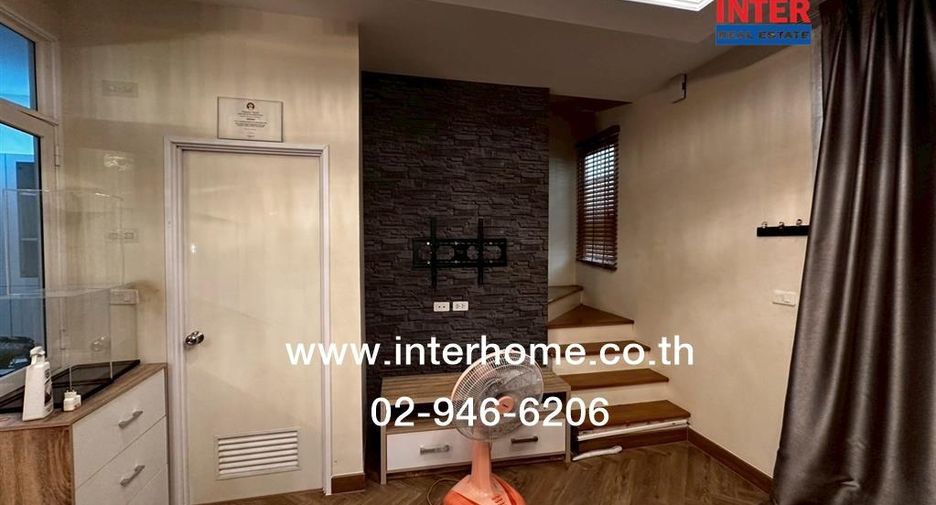For sale 4 bedrooms townhouse in Bueng Kum, Bangkok