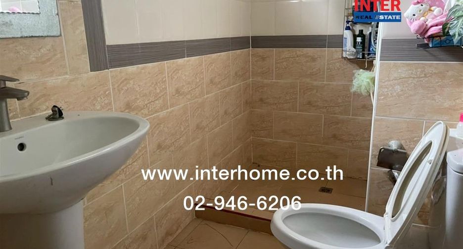 For sale 4 bedrooms townhouse in Bueng Kum, Bangkok