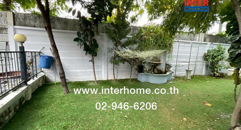 For sale 4 bedrooms townhouse in Bueng Kum, Bangkok