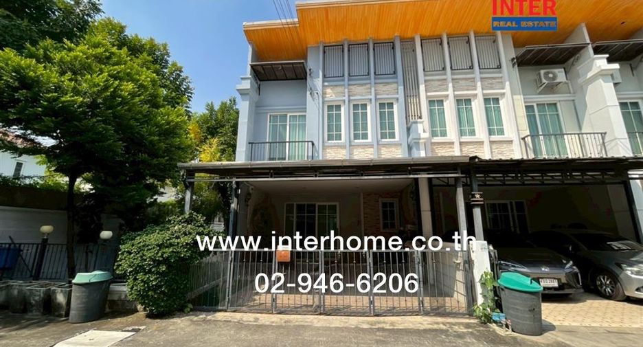 For sale 4 bedrooms townhouse in Bueng Kum, Bangkok