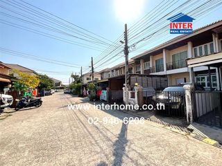 À vendre 2 chambres maison de ville à Bang Bo, Samut Prakan