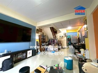 À vendre 2 chambres maison de ville à Bang Bo, Samut Prakan